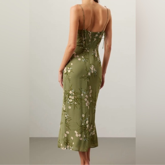 ⭐️Reformation Sage Green Floral Maxi Dress 2⭐️ - Picture 4 of 7